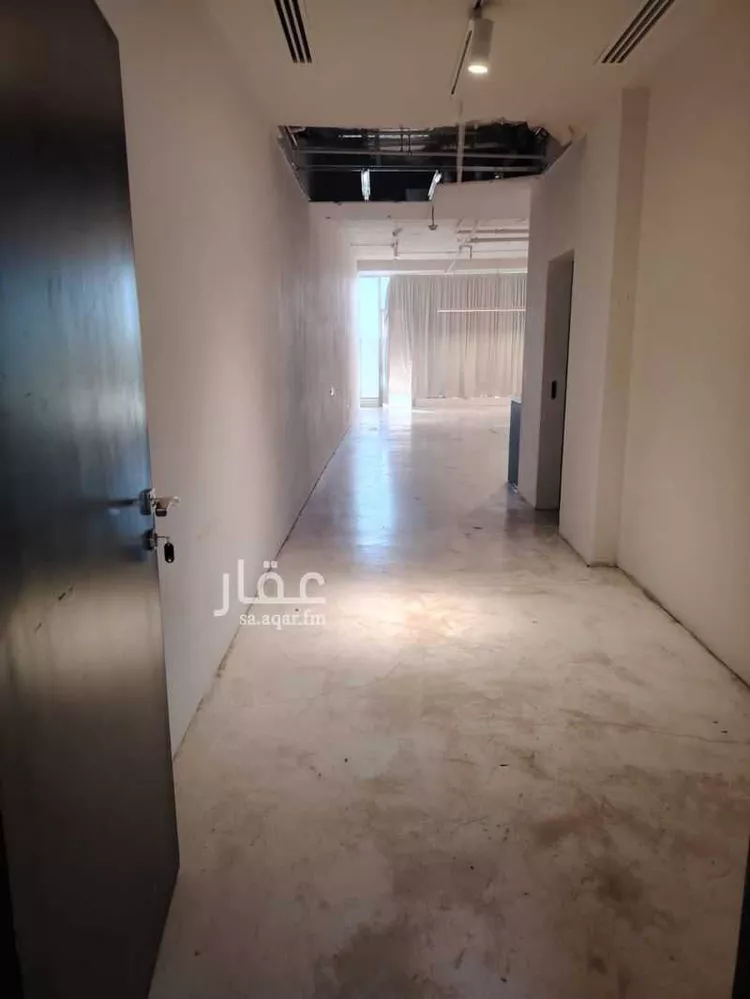 مكتب تجاري للإيجار في شارع ابي بكر الصديق, حي العارض, مدينة الرياض, منطقة الرياض صورة 5
