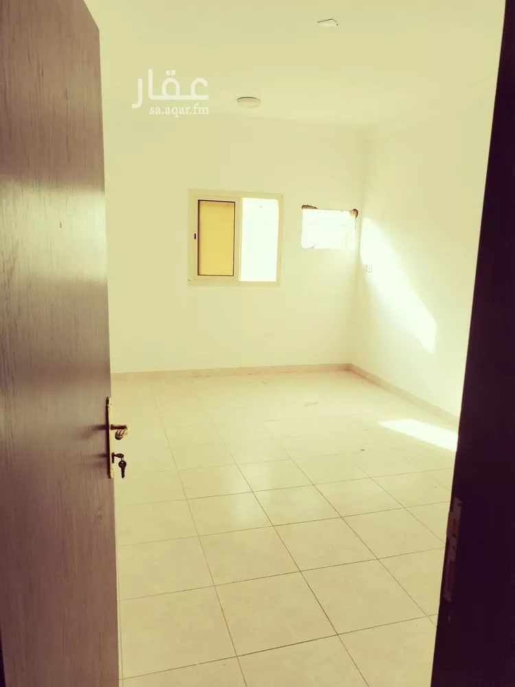 عمارة للإيجار في شارع الثامن عشر, حي الثقبة, مدينة الخبر, المنطقة الشرقية صورة 4