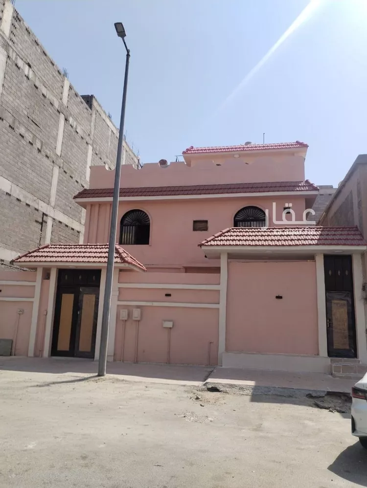 عمارة للإيجار في شارع ينبع, حي الثقبة, مدينة الخبر, المنطقة الشرقية