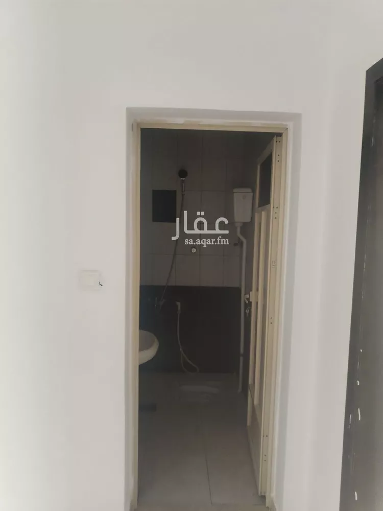 عمارة للإيجار في شارع الثامن عشر, حي الثقبة, مدينة الخبر, المنطقة الشرقية صورة 2