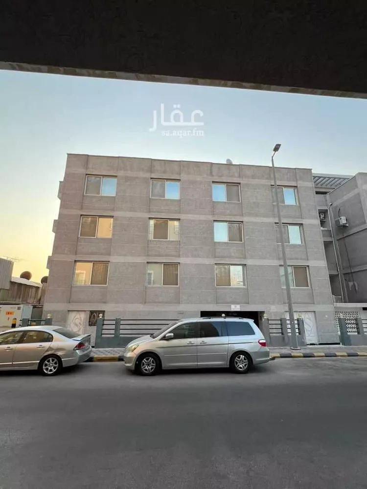 عمارة للإيجار في شارع الامير متعب ابن عبدالعزيز, حي مدينة العمال, مدينة الخبر, المنطقة الشرقية