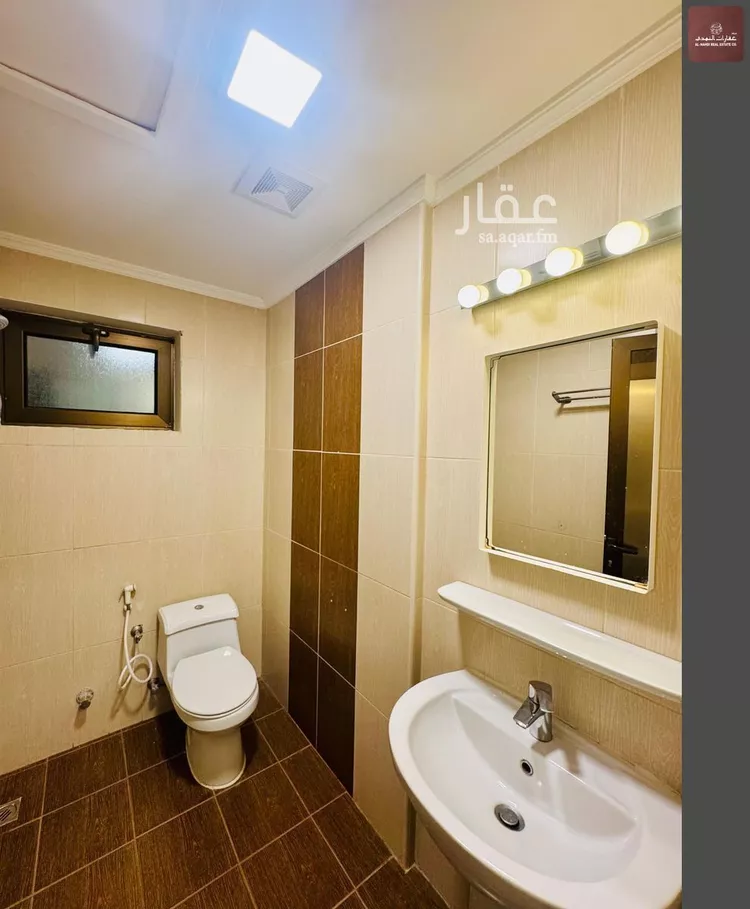 شقة للإيجار في شارع توفيق ابن احمد, حي البندرية, مدينة الخبر, المنطقة الشرقية 8