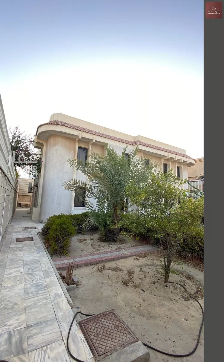 Villa for Sale in Al Khobar Al Hizam Al Thahabi صورة 2