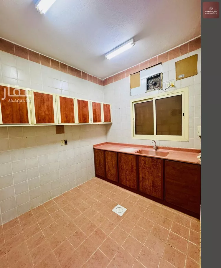 شقة للإيجار في شارع صفوى, حي الخبر الجنوبية, مدينة الخبر, المنطقة الشرقية صورة 5