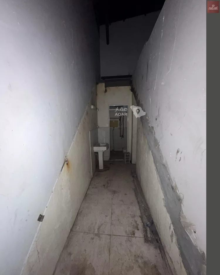 مستودع للإيجار في حي ابن سيناء, مدينة الخبر, المنطقة الشرقية 9