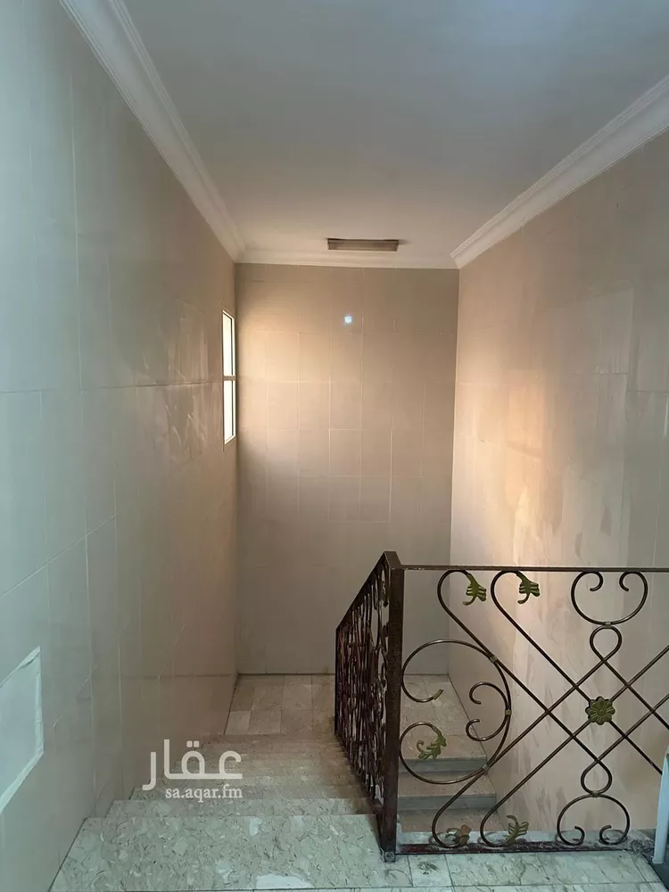 عمارة للبيع في شارع السلام, حي العقربية, مدينة الخبر, المنطقة الشرقية صورة 5