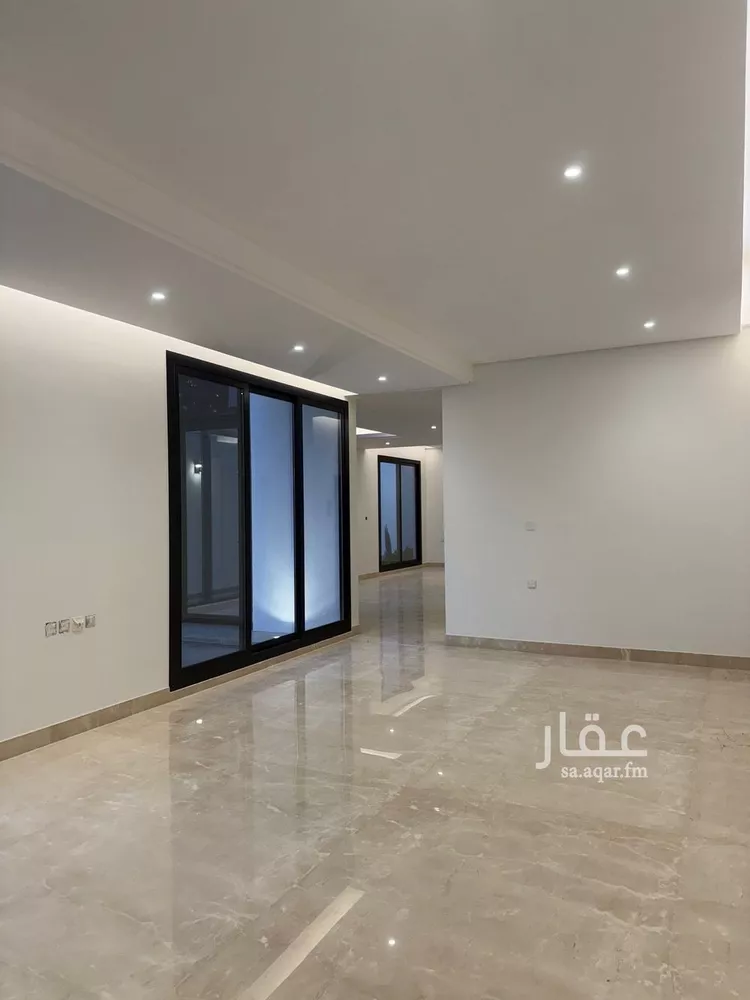 فيلا للبيع في شارع الغدير الأحمر, حي المروج, مدينة الرياض, منطقة الرياض صورة 3