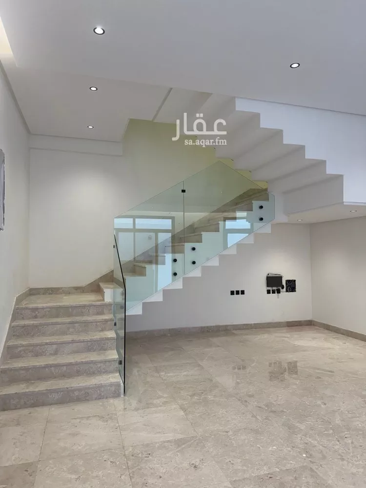 دور للبيع في شارع عبدالقادر المغربي, حي المروج, مدينة الرياض, منطقة الرياض صورة 3