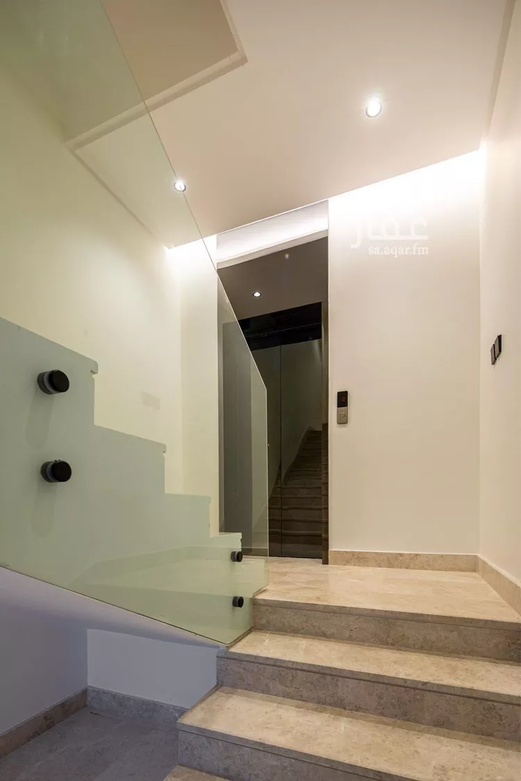 دور للبيع في شارع عبدالقادر المغربي ، حي المروج ، الرياض ، منطقة الرياض صورة 2