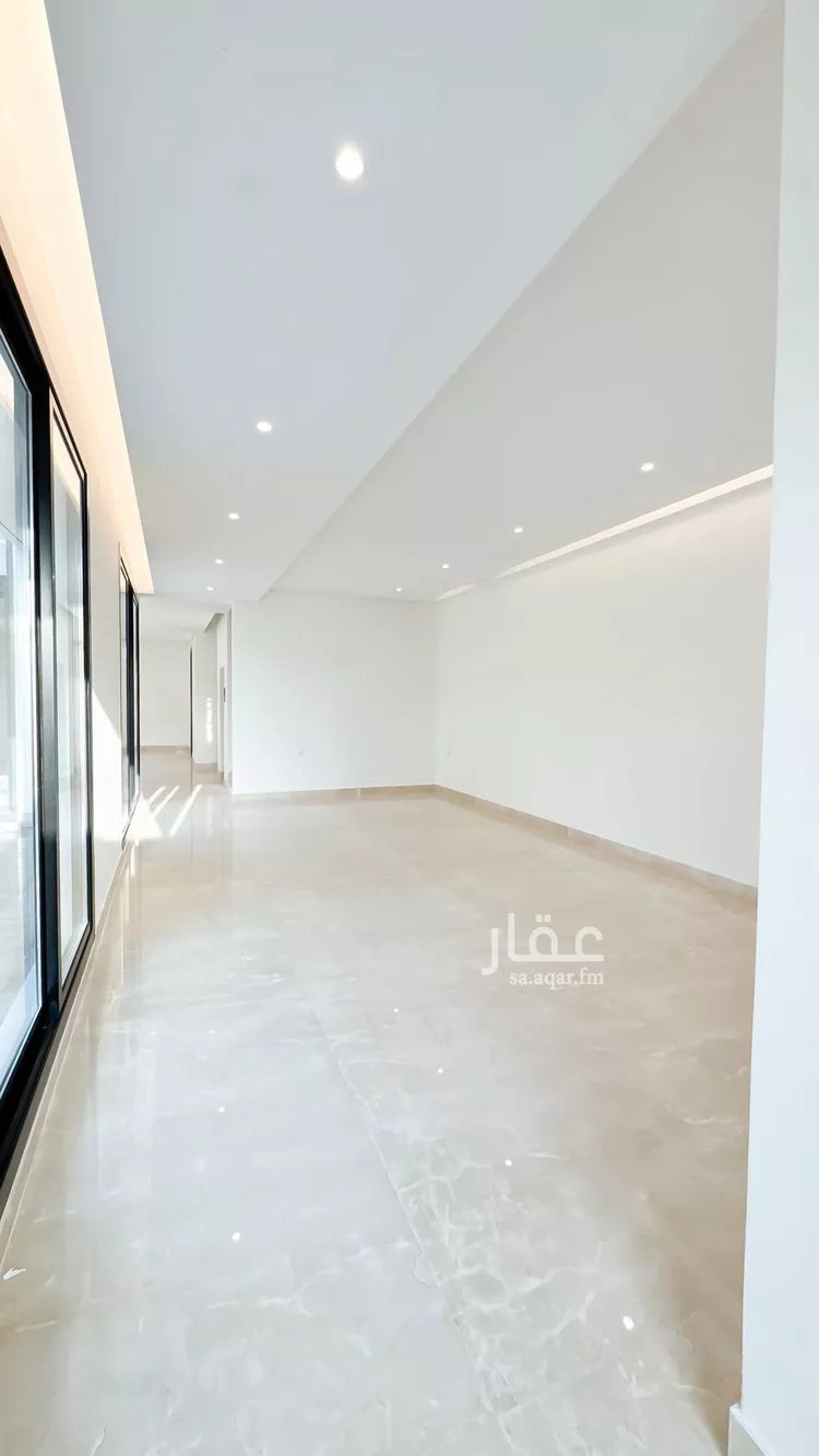 فيلا للبيع في شارع الغدير الأحمر, حي المروج, مدينة الرياض, منطقة الرياض صورة 4