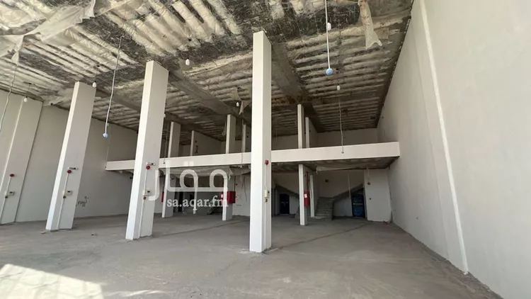 عمارة للإيجار في شارع الامام عبدالله بن سعود بن عبدالعزيز, حي القادسية, مدينة الرياض, منطقة الرياض صورة 3