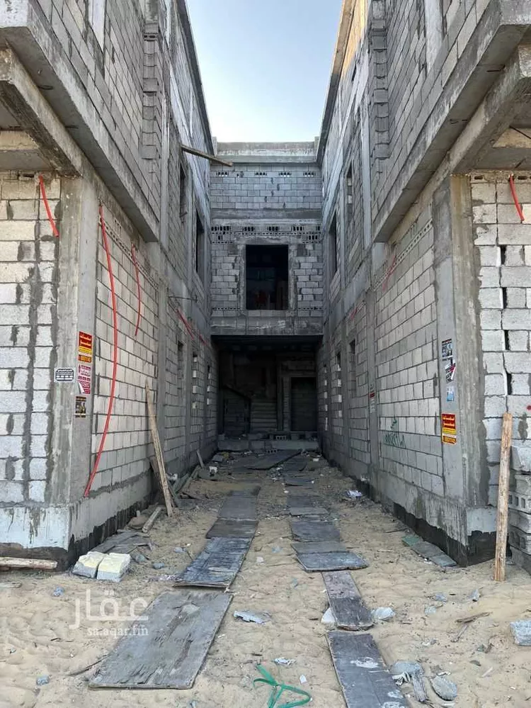 عمارة للبيع في شارع المنتور, حي الصواري, مدينة الخبر, المنطقة الشرقية صورة 3