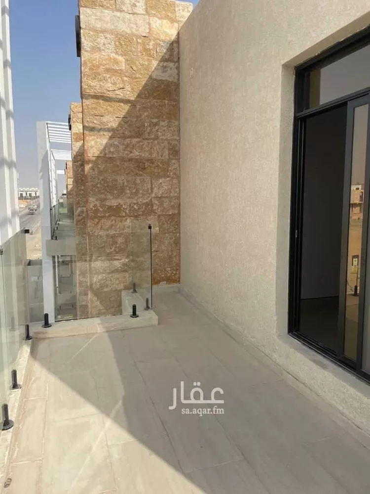 دور للبيع في شارع محمد بن الهيثم بن شبابة, حي الصفاء, مدينة الرياض, منطقة الرياض صورة 4