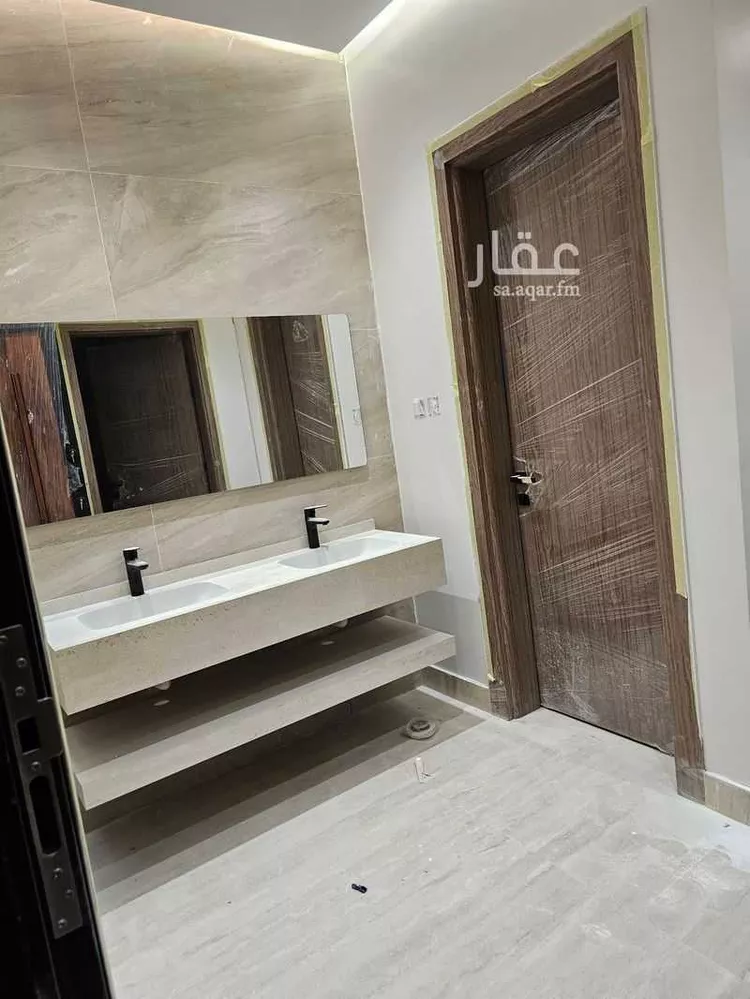 دور للبيع في شارع مالك ابن مهلةل, حي أبو مرخة, مدينة المدينة المنورة, منطقة المدينة المنورة