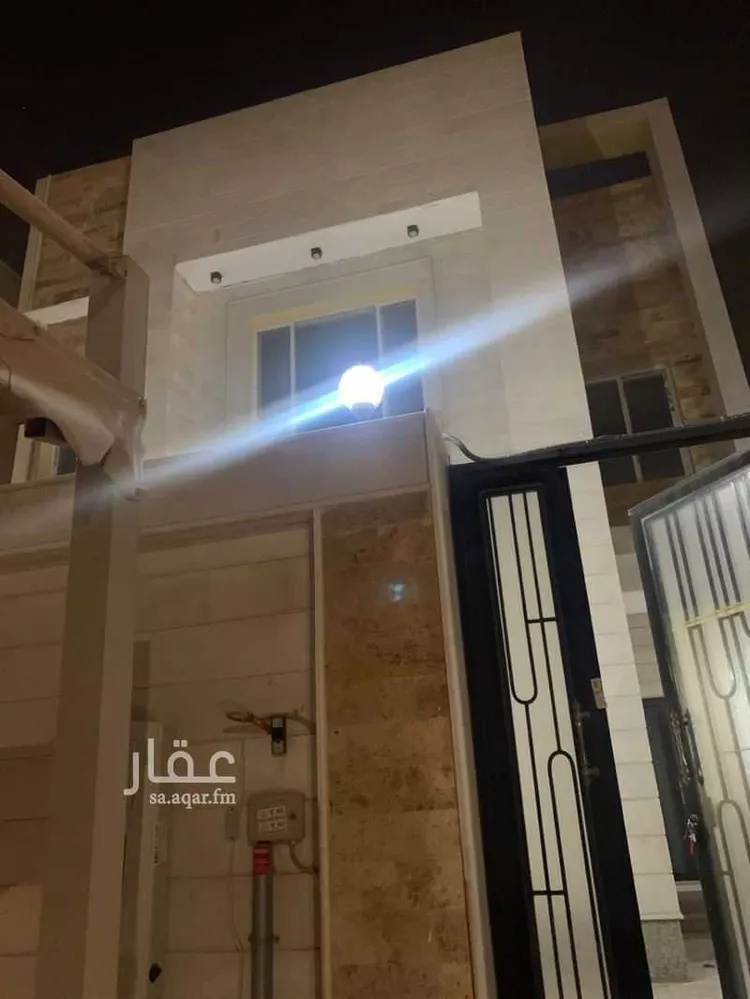 فيلا للبيع في شارع جبل شدقم, حي الفيصلية, مدينة الدمام, المنطقة الشرقية 8