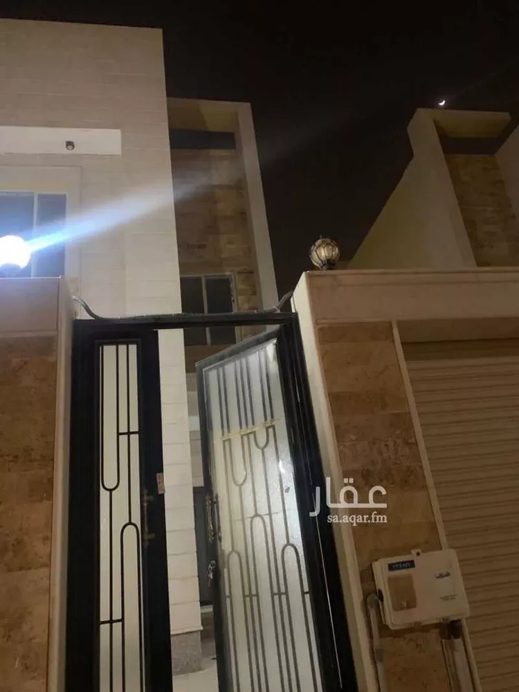 فيلا للبيع في شارع جبل شدقم, حي الفيصلية, مدينة الدمام, المنطقة الشرقية صورة 5
