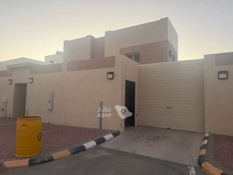 فيلا للإيجار في شارع الورود 14 ، حي الرحمانية ، تيماء ، تيماء