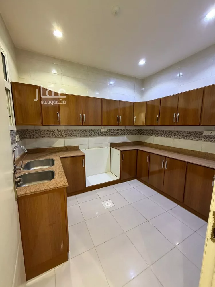 شقة للإيجار في شارع أبحر, حي الملقا, مدينة الرياض, منطقة الرياض صورة 2