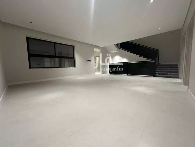 فيلا للبيع في شارع علي عبدالله الشحيتان, حي الخالدية, مدينة عنيزة, منطقة القصيم