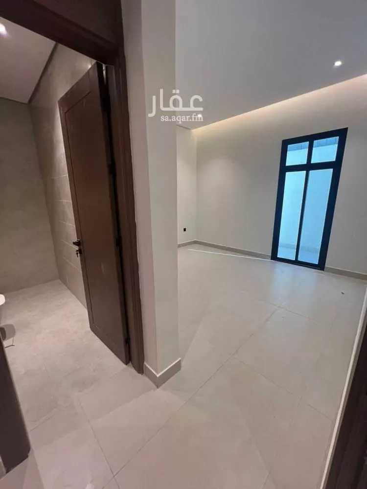 Floor for Sale in Riyadh Al Maizilah 6