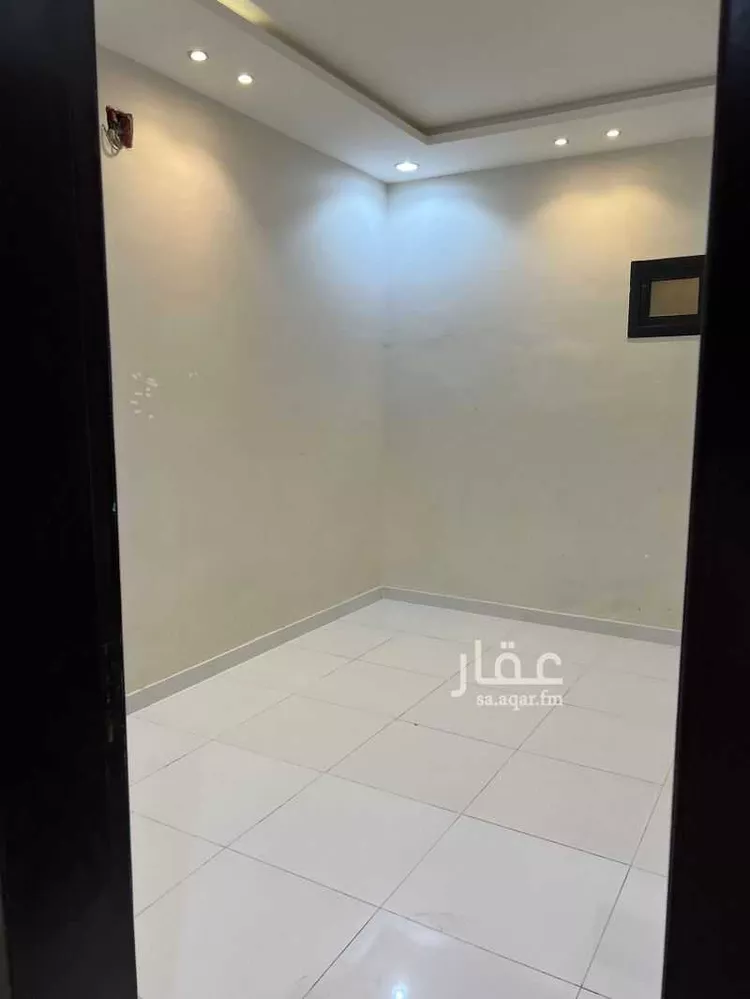 شقة للإيجار في شارع أبي الفتح بن العلامة العجيمي ، حي الشرق ، الرياض ، منطقة الرياض صورة 3