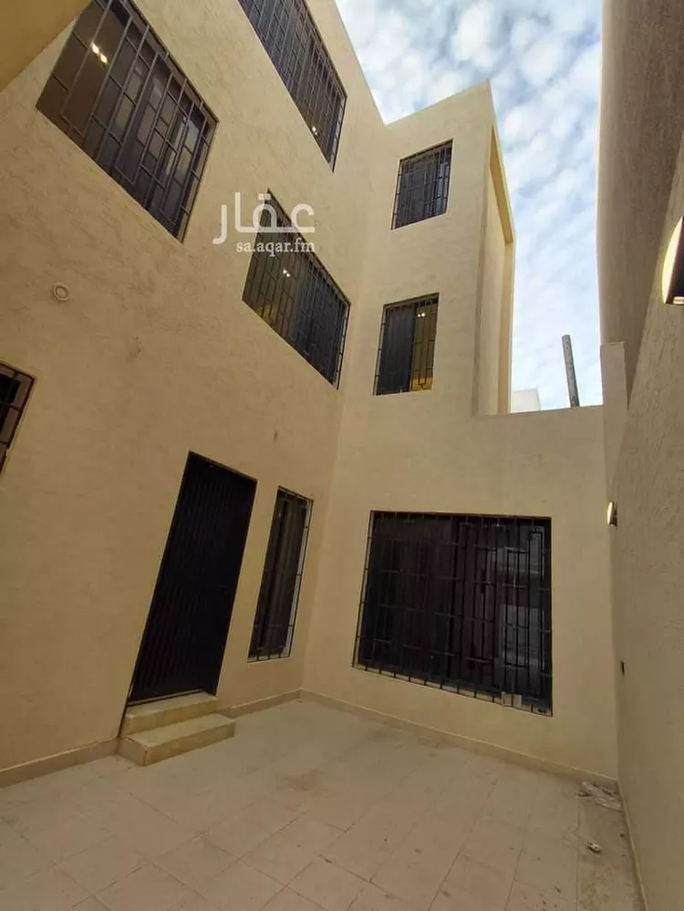 فيلا للإيجار في شارع النباجي, حي المهدية, مدينة الرياض, منطقة الرياض صورة 5