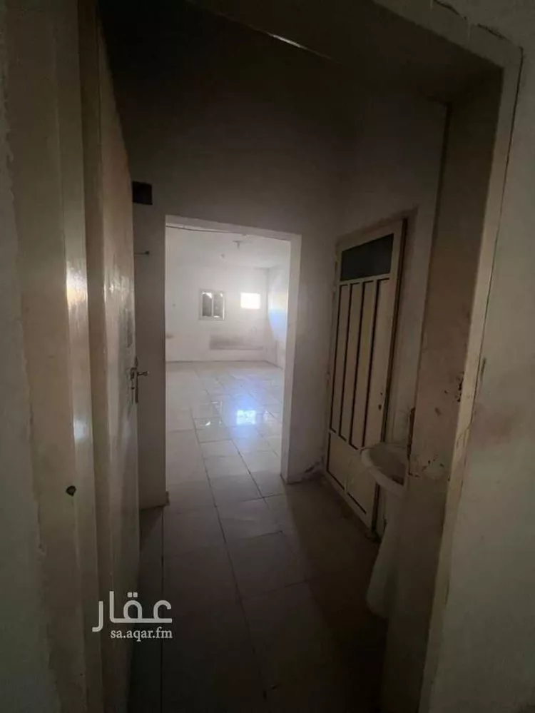 عمارة للإيجار في شارع احمد الكاتب, حي السلي, مدينة الرياض, منطقة الرياض صورة 4