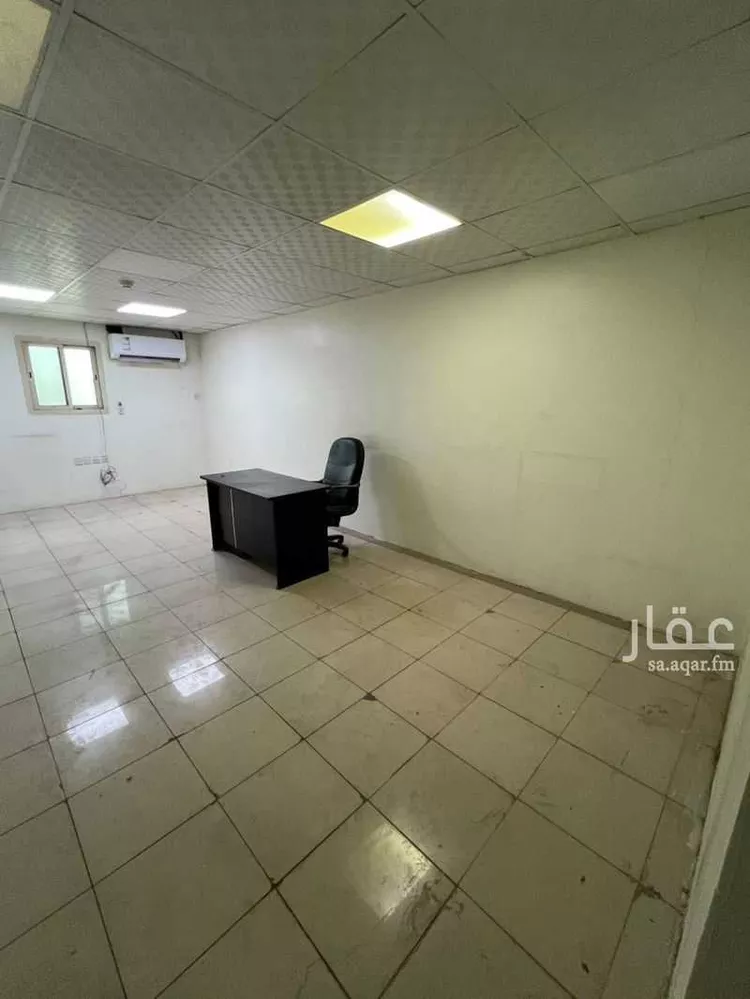 مكتب تجاري للإيجار في شارع احمد الكاتب, حي السلي, مدينة الرياض, منطقة الرياض صورة 3