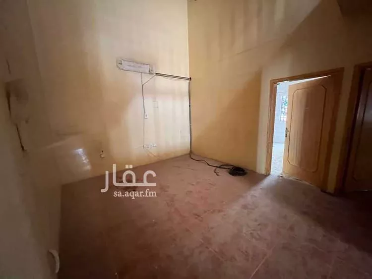 فيلا للبيع في شارع أبي سعيد العلاني, حي الربوة, مدينة الرياض, منطقة الرياض صورة 2