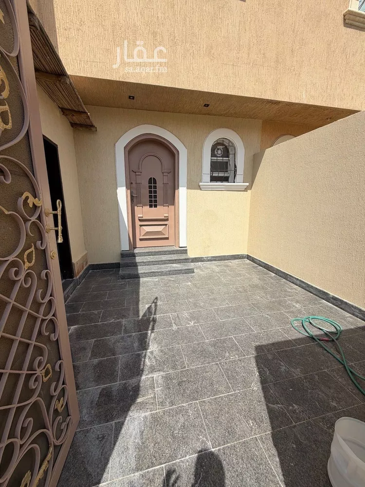 Floor for Rent in Riyadh Al Fayha