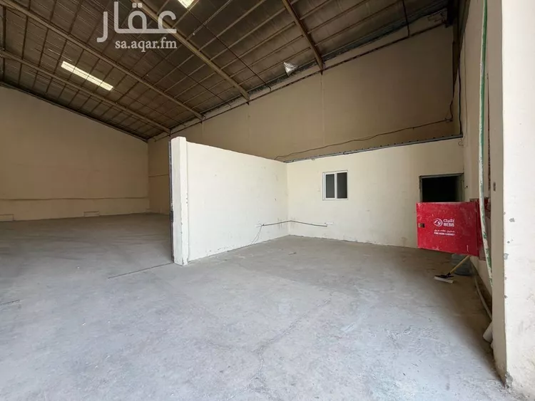 مستودع للإيجار في شارع المفصلة, حي السلي, مدينة الرياض, منطقة الرياض 7