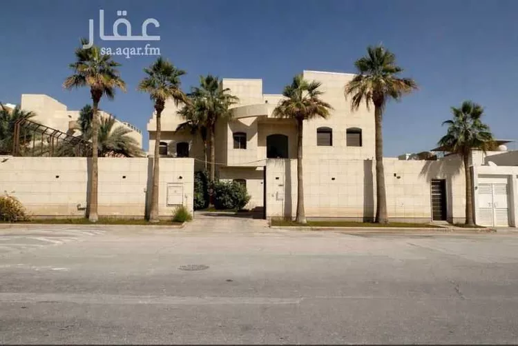 فيلا للبيع في شارع عبدالعزيز الاحسائي, حي الرائد, مدينة الرياض, منطقة الرياض