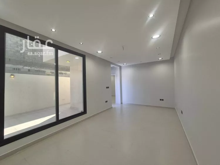 فيلا للبيع في شارع 27ب, حي طيبة, مدينة الدمام, المنطقة الشرقية صورة 2