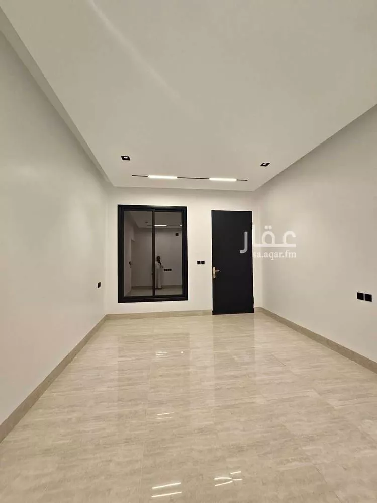 دور للبيع في شارع الأبشيهي, حي الرمال, مدينة الرياض, منطقة الرياض صورة 3