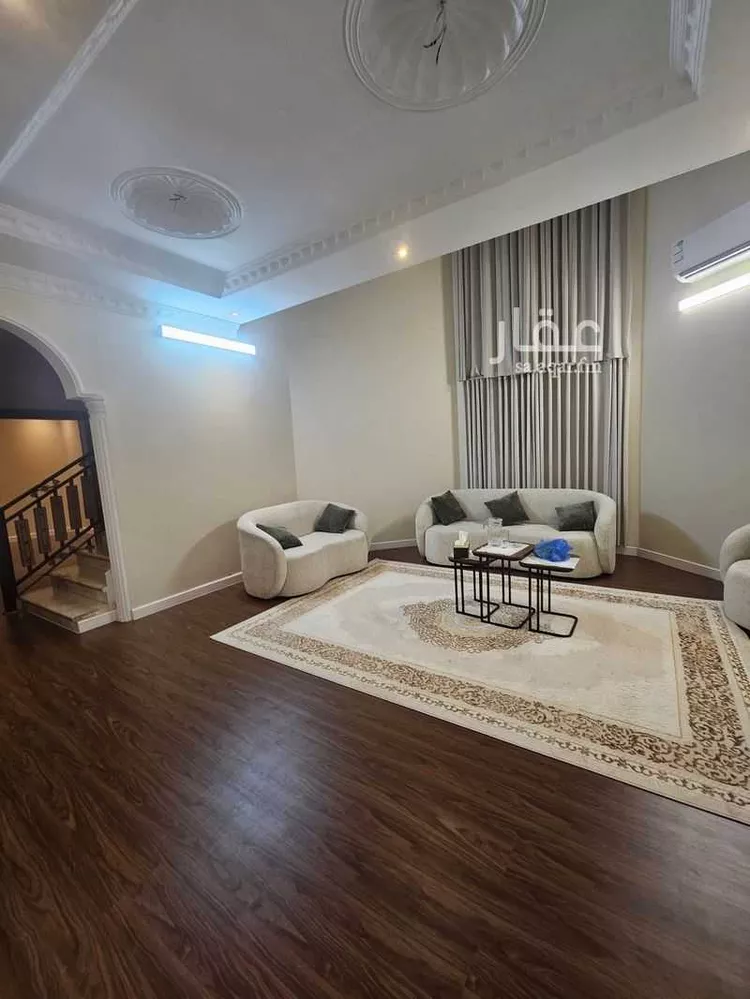 فيلا للإيجار في شارع جلال الدين المحلي, حي غرناطة, مدينة الرياض, منطقة الرياض