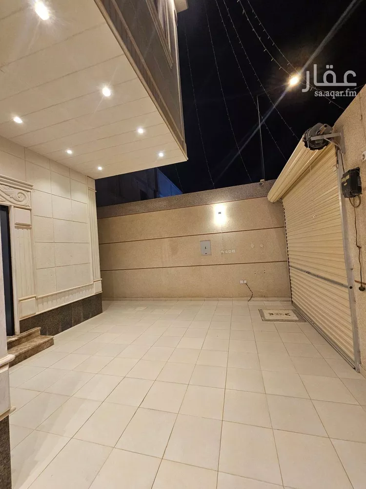 فيلا للبيع في شارع أبي القاسم السبتي, حي الرمال, مدينة الرياض, منطقة الرياض 16