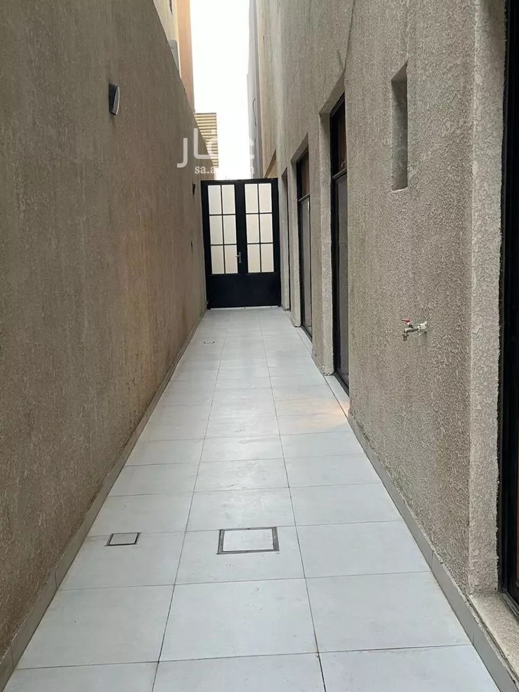 Apartment for Sale in Riyadh Al Yarmouk 10
