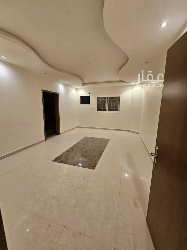 شقة للإيجار في شارع شاكر بن أبي بكر, حي الملك فيصل, مدينة الرياض, منطقة الرياض صورة 2