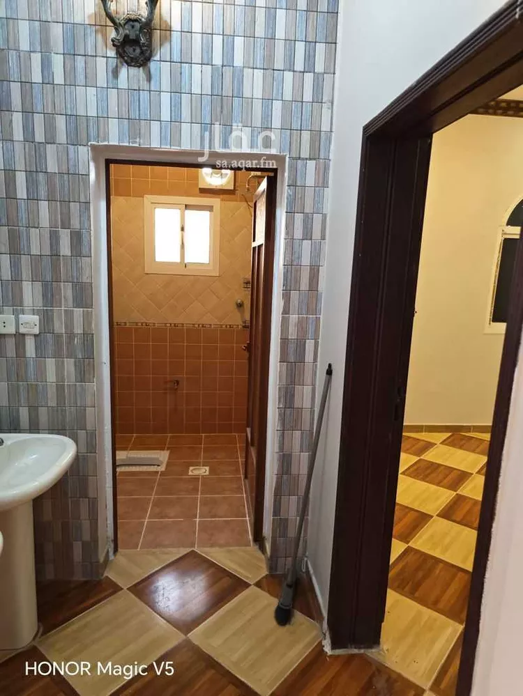 شقة للإيجار في شارع شارع 30 ج, حي الروضة, مدينة جازان, منطقة جازان صورة 5