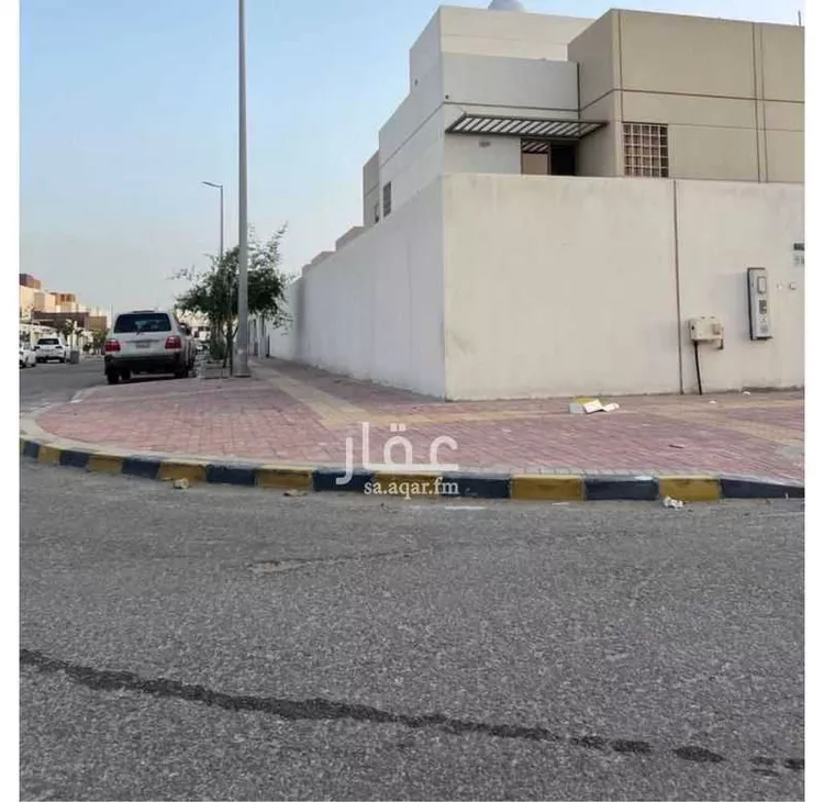 فيلا للبيع في شارع المزحامية ، حي الشرق ، الدمام ، الدمام