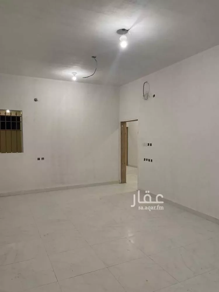 مستودع للإيجار في شارع عائذ بن عمرو ، حي درة المنسك ، الشرف ، منطقة عسير صورة 4