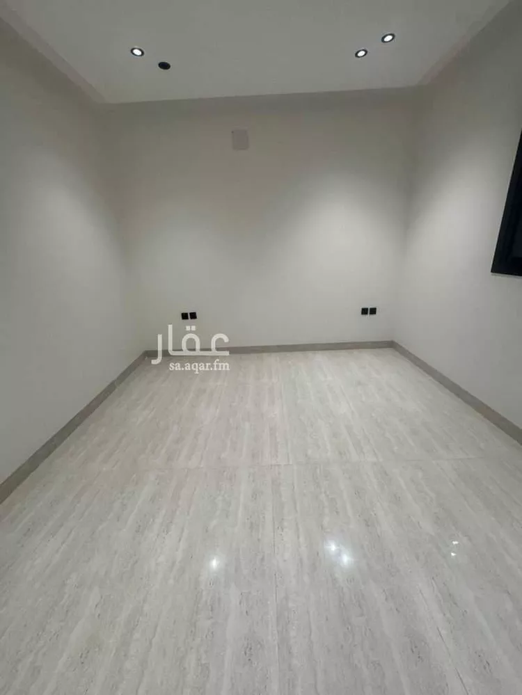 فيلا للبيع في شارع بدرالدين المرجاني, حي المهدية, مدينة الرياض, منطقة الرياض صورة 4