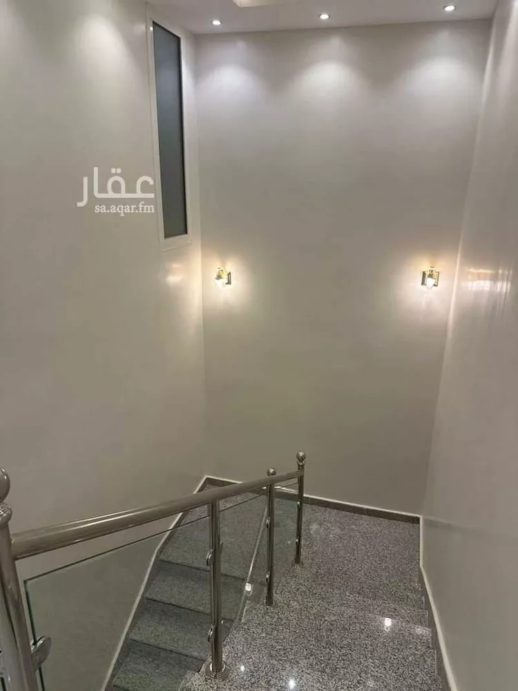 فيلا للبيع في شارع فؤاد محمد عمر توفيق, حي المهدية, مدينة الرياض, منطقة الرياض صورة 5