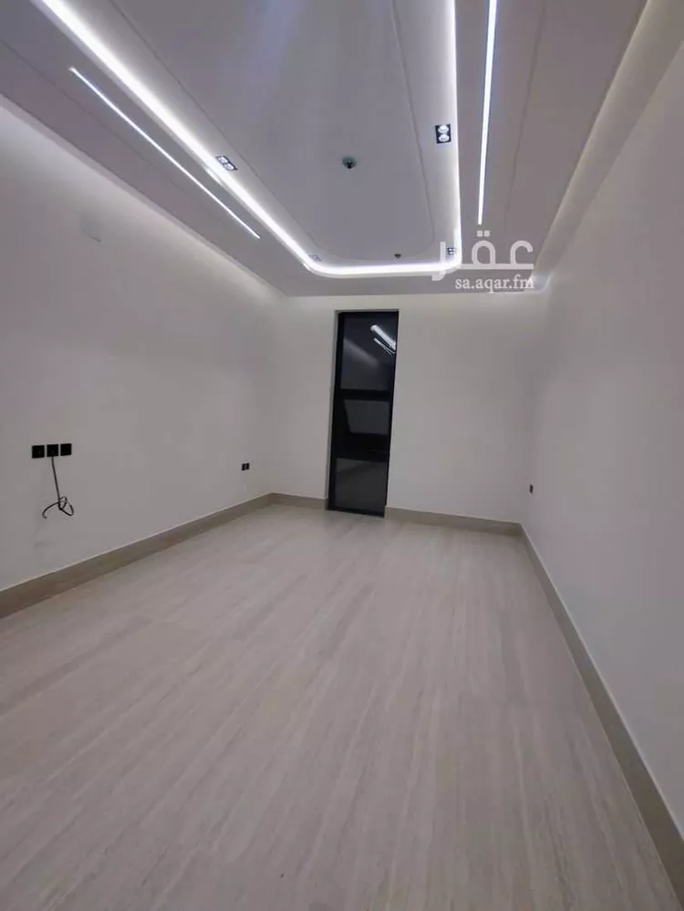 فيلا للبيع في شارع علي المنوفي, حي المهدية, مدينة الرياض, منطقة الرياض صورة 4