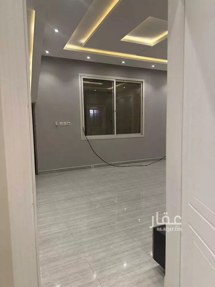 فيلا للبيع في شارع فؤاد محمد عمر توفيق, حي المهدية, مدينة الرياض, منطقة الرياض صورة 4