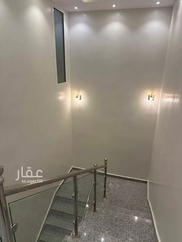 فيلا للبيع في شارع فؤاد محمد عمر توفيق, حي المهدية, مدينة الرياض, منطقة الرياض صورة 2