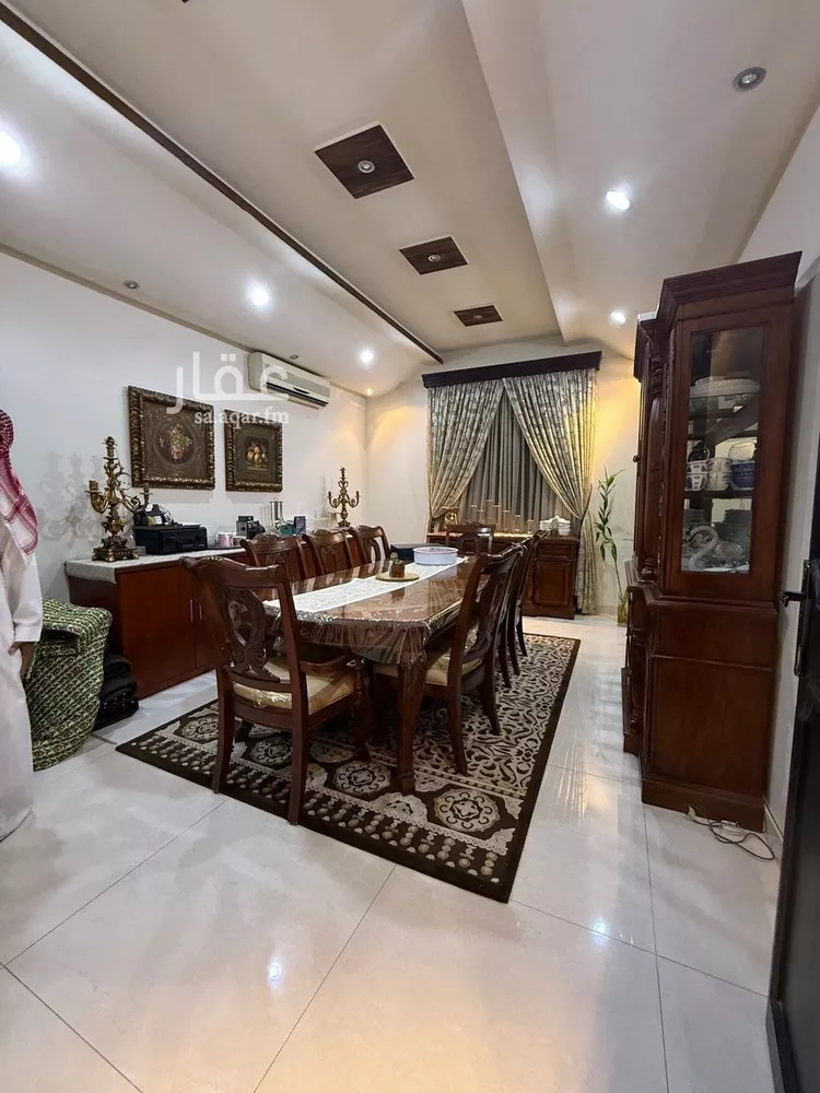 فيلا للبيع في شارع يزيد سند عطا المطلق, حي الشهداء, مدينة الرياض, منطقة الرياض صورة 2