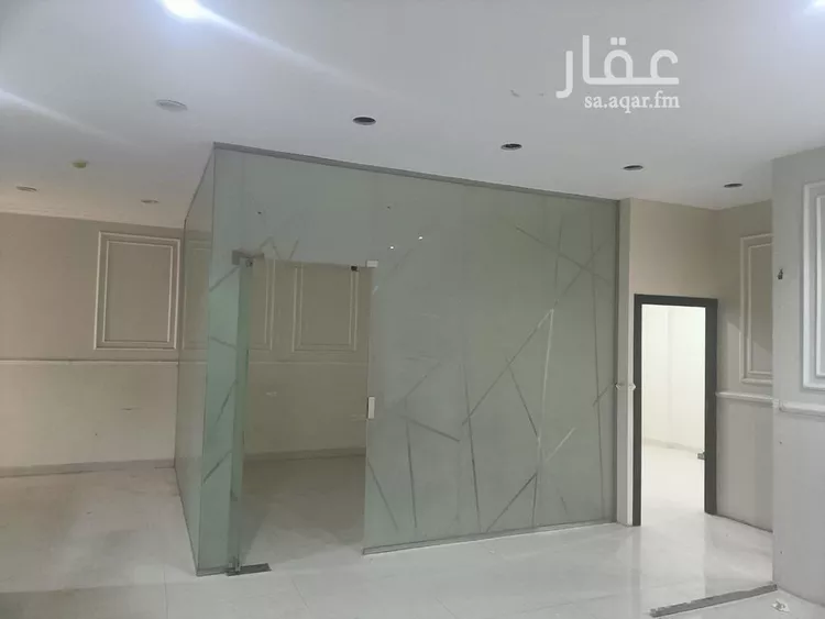 مكتب تجاري للإيجار في شارع ابي بكر الصديق الفرعي, حي الوادي, مدينة الرياض, منطقة الرياض صورة 4