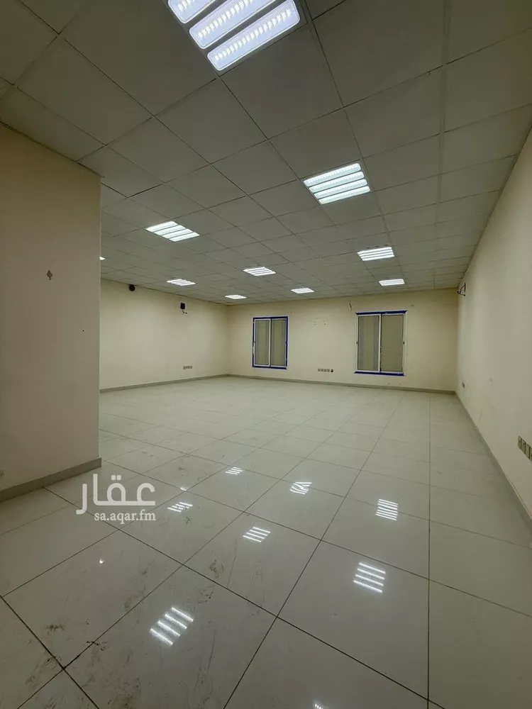 مكتب تجاري للإيجار في شارع الامير سلطان ابن عبدالعزيز, حي العليا, مدينة الرياض, منطقة الرياض