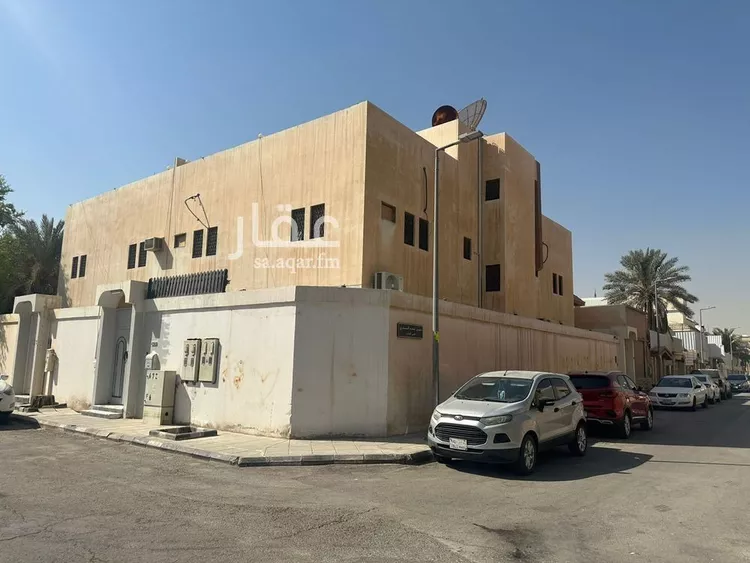 فيلا للبيع في شارع سعيد المنذري, حي الملز, مدينة الرياض, منطقة الرياض
